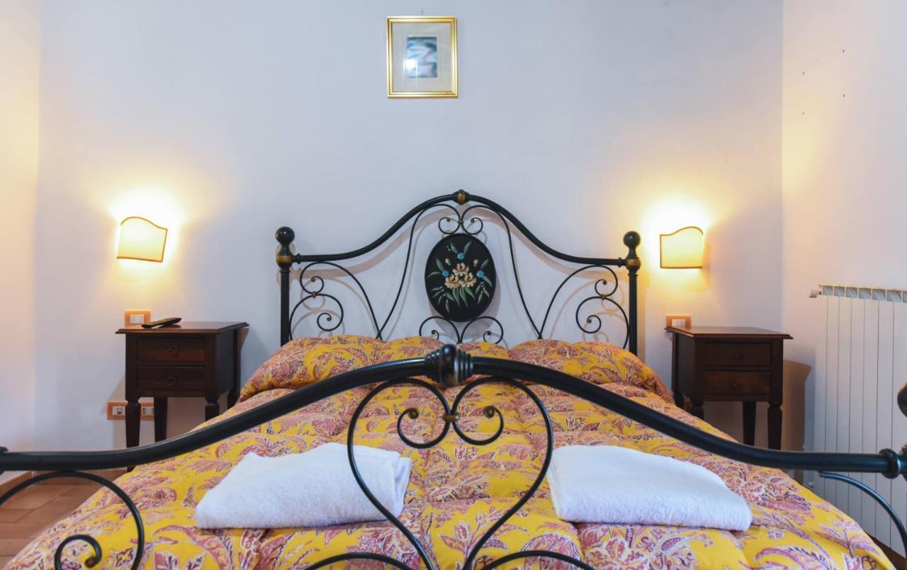 Agriturismo Ponte Di Riocchio Gubbio Exteriör bild