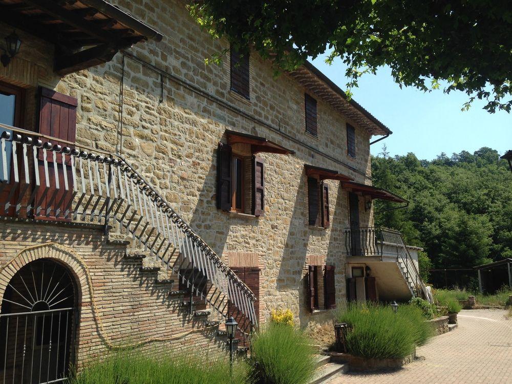 Agriturismo Ponte Di Riocchio Gubbio Exteriör bild