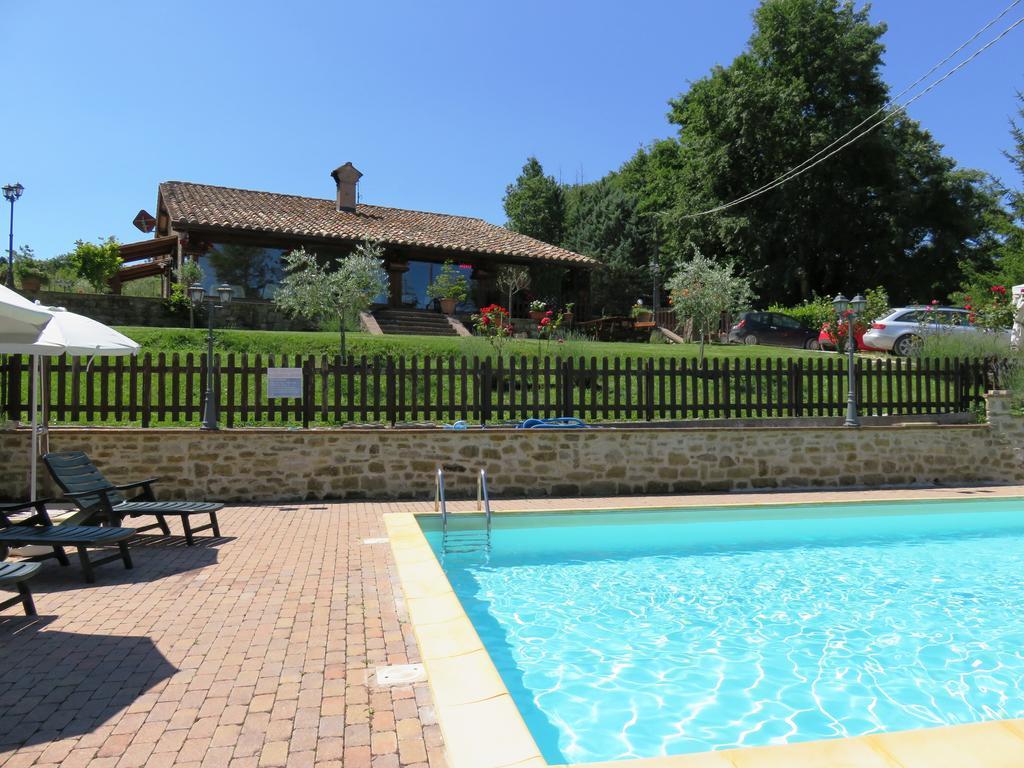 Agriturismo Ponte Di Riocchio Gubbio Exteriör bild