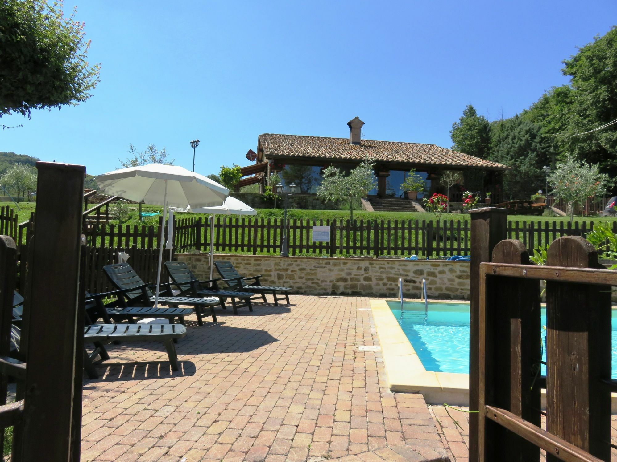 Agriturismo Ponte Di Riocchio Gubbio Exteriör bild